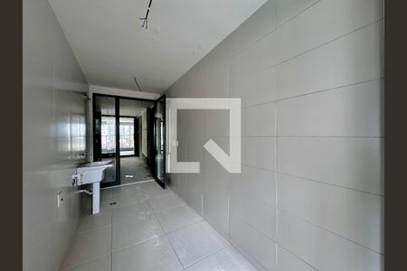 Apartamento para alugar com 211m², 3 quartos e 3 vagas Apartamento para alugar com 211m², 3 quartos e 3 vagasÁrea de Serviço