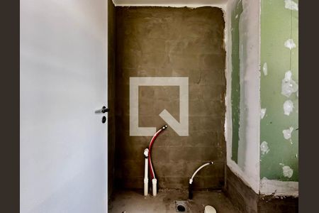 Apartamento para alugar com 211m², 3 quartos e 3 vagas Apartamento para alugar com 211m², 3 quartos e 3 vagasBanheiro Suíte 1