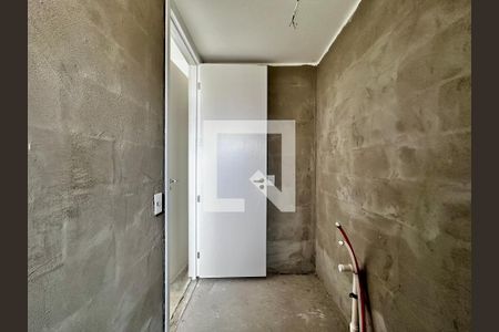 Apartamento para alugar com 211m², 3 quartos e 3 vagas Apartamento para alugar com 211m², 3 quartos e 3 vagasBanheiro Suíte 2