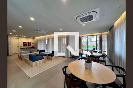 Apartamento para alugar com 211m², 3 quartos e 3 vagas Apartamento para alugar com 211m², 3 quartos e 3 vagasÁrea comum