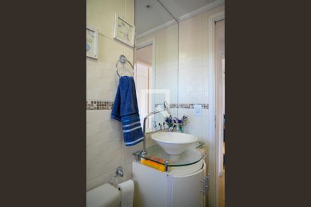 Apartamento à venda com 82m², 2 quartos e 1 vaga Apartamento à venda com 82m², 2 quartos e 1 vagaBanheiro