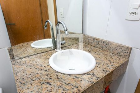 Casa à venda com 90m², 3 quartos e 2 vagas Casa à venda com 90m², 3 quartos e 2 vagasBanheiro da Suíte 2