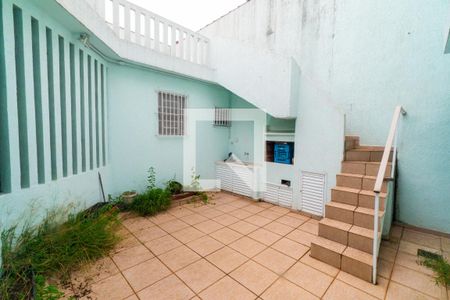 Casa à venda com 224m², 3 quartos e 4 vagasQuintal