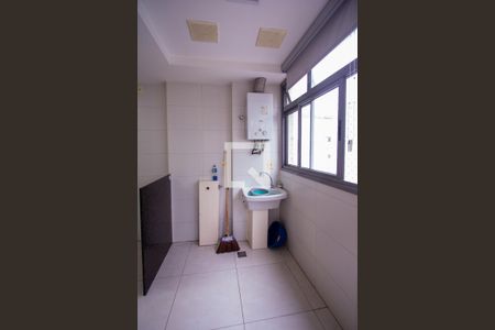 Apartamento para alugar com 100m², 2 quartos e 1 vagaÁrea de Serviço