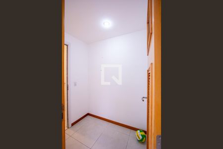 Apartamento para alugar com 100m², 2 quartos e 1 vagaQuarto de Serviço