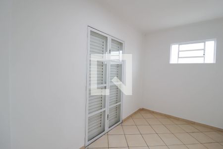 Casa à venda com 215m², 4 quartos e 4 vagasQuarto 3