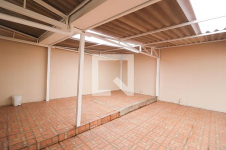 Casa à venda com 215m², 4 quartos e 4 vagasQuintal