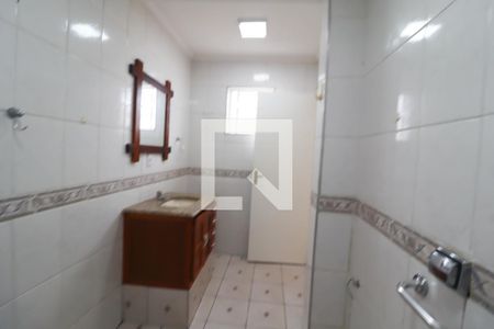 Casa à venda com 215m², 4 quartos e 4 vagasSuíte