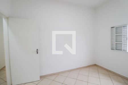 Casa à venda com 215m², 4 quartos e 4 vagasQuarto 2