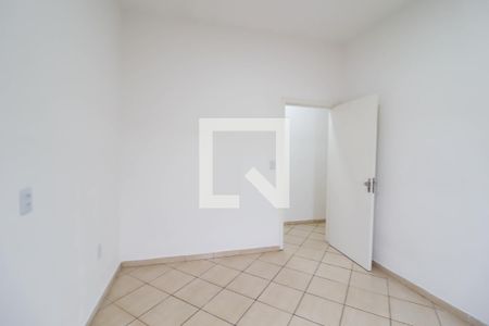 Casa à venda com 215m², 4 quartos e 4 vagasQuarto 2