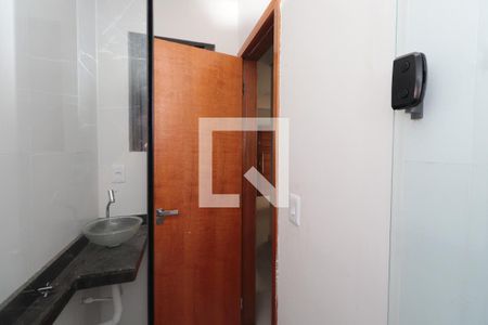 Apartamento à venda com 42m², 2 quartos e sem vagaBanheiro