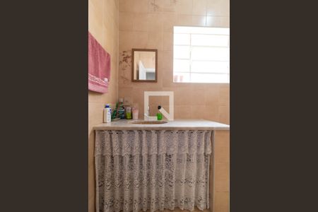 Casa à venda com 328m², 3 quartos e 2 vagasBanheiro