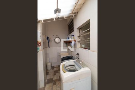 Casa à venda com 328m², 3 quartos e 2 vagasÁrea de Serviço