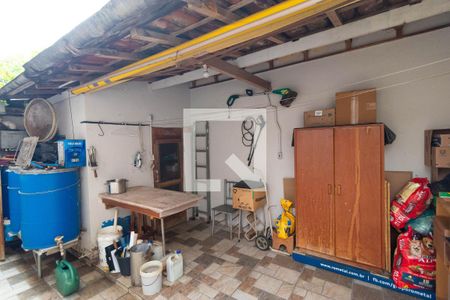 Casa à venda com 328m², 3 quartos e 2 vagasVaranda