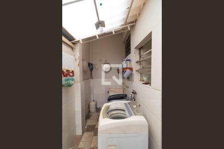 Casa à venda com 328m², 3 quartos e 2 vagasÁrea de Serviço