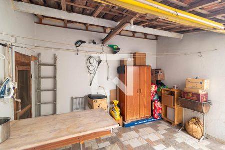 Casa à venda com 328m², 3 quartos e 2 vagasVaranda