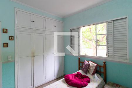 Casa à venda com 328m², 3 quartos e 2 vagasQuarto 02