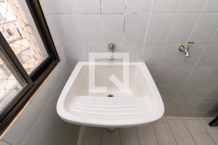 Apartamento para alugar com 64m², 2 quartos e 1 vagaÁrea de Serviço