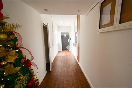 Apartamento à venda com 74m², 2 quartos e sem vagaEntrada