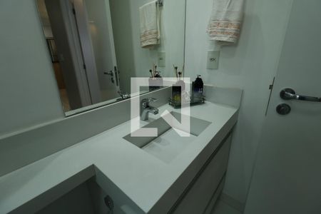 Apartamento à venda com 65m², 2 quartos e 1 vagaBanheiro Social - Pia