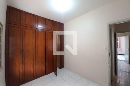 Casa à venda com 266m², 3 quartos e 3 vagas Casa à venda com 266m², 3 quartos e 3 vagasQuarto 3 - Suíte