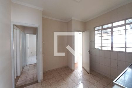 Casa à venda com 266m², 3 quartos e 3 vagasCozinha