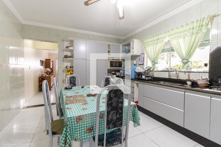 Casa à venda com 380m², 3 quartos e 5 vagasCozinha