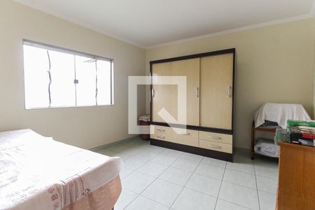 Quarto 1 de casa à venda com 3 quartos, 380m² em Vila Taquari, São Paulo