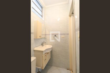 Casa à venda com 450m², 4 quartos e 4 vagasBanheiro Suíte 2