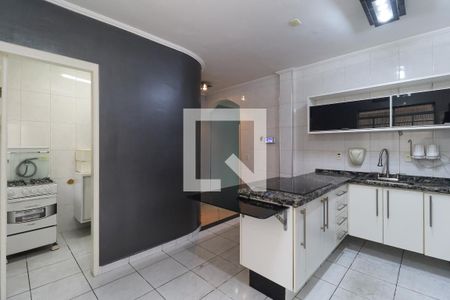 Casa à venda com 450m², 4 quartos e 4 vagasCozinha