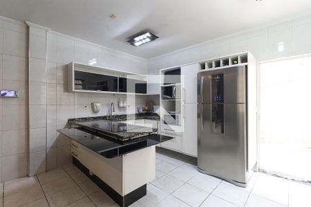 Casa à venda com 450m², 4 quartos e 4 vagasCozinha