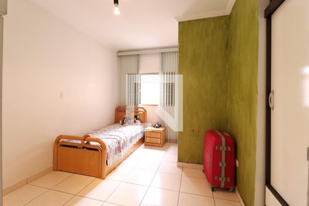 Casa à venda com 450m², 4 quartos e 4 vagasSuíte 2