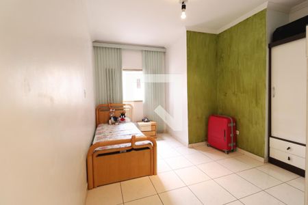 Casa à venda com 450m², 4 quartos e 4 vagasSuíte 2