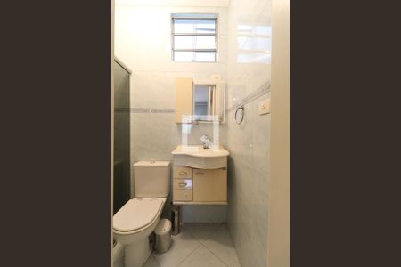 Casa à venda com 450m², 4 quartos e 4 vagasBanheiro Suíte 2