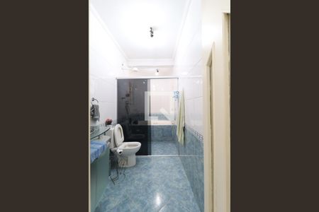 Casa à venda com 450m², 4 quartos e 4 vagasBanheiro Suíte 3