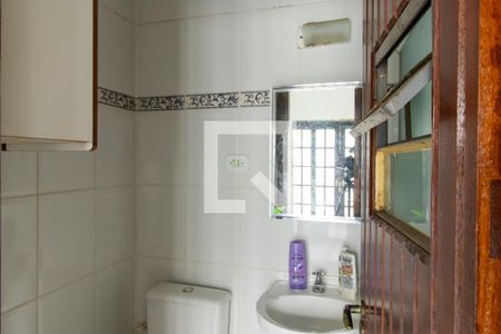 Casa de condomínio para alugar com 3m², 4 quartos e 2 vagasLavabo