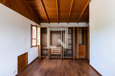 Casa de condomínio para alugar com 3m², 4 quartos e 2 vagasQuarto 3 - Armários