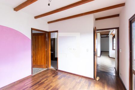 Casa de condomínio para alugar com 3m², 4 quartos e 2 vagasSuíte 1