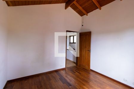Casa de condomínio para alugar com 3m², 4 quartos e 2 vagasQuarto 4