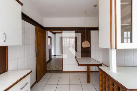 Casa de condomínio para alugar com 3m², 4 quartos e 2 vagasCozinha