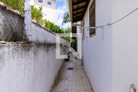 Casa de condomínio para alugar com 3m², 4 quartos e 2 vagasCorredor