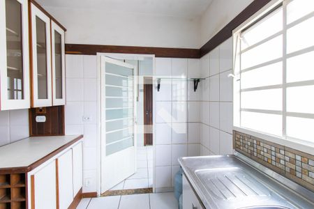 Casa de condomínio para alugar com 3m², 4 quartos e 2 vagasCozinha