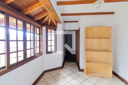 Casa de condomínio para alugar com 3m², 4 quartos e 2 vagasSala 3