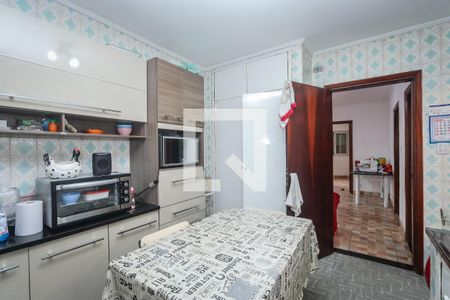 Casa à venda com 333m², 5 quartos e 5 vagasCozinha casa 2