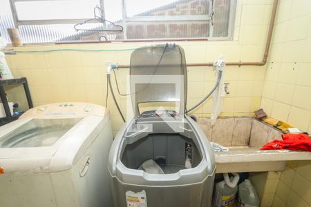 Casa à venda com 333m², 5 quartos e 5 vagasLavanderia Casa 2