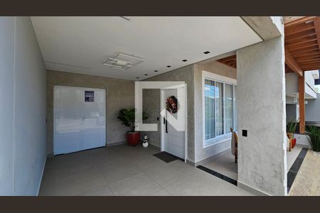 Casa de condomínio à venda com 180m², 3 quartos e 4 vagasÁrea Externa