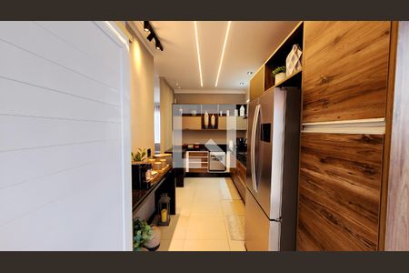 Sala de casa de condomínio à venda com 3 quartos, 180m² em Jardim Carolina, Jundiaí