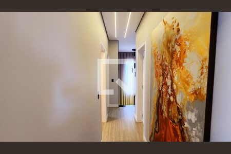 Corredor de casa de condomínio à venda com 3 quartos, 180m² em Jardim Carolina, Jundiaí