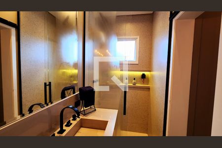 Casa de condomínio à venda com 180m², 3 quartos e 4 vagasBanheiro do Quarto 1