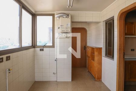 Apartamento para alugar com 172m², 3 quartos e 3 vagasÁrea de Serviço